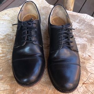 FRYE Women’s Black Leather Lace-up Oxford, 6.5 M